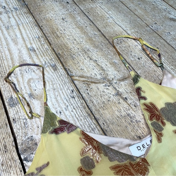 Delfi Collective Silk Shimmer Floral Drop Waist Midi Dress Yellow Medium - Picture 8 of 11